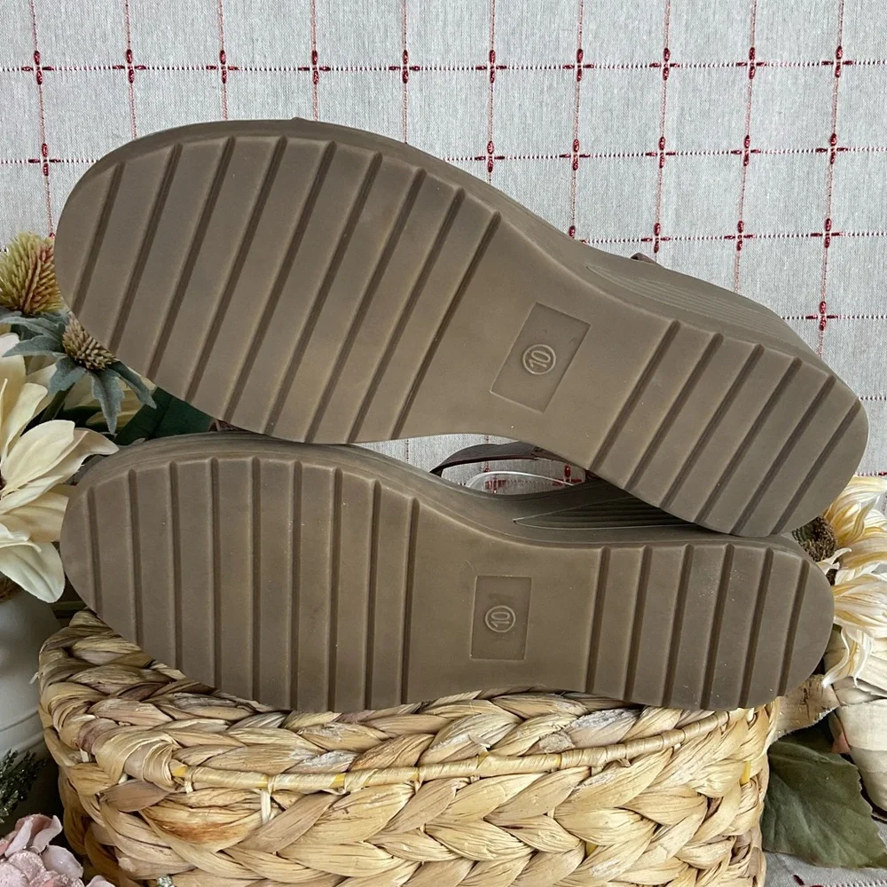 B-52 by Bullboxer “Dalia” Wedge Sandals Womens Sz 10 Camel Brown New Nonslip - Picture 5 of 5